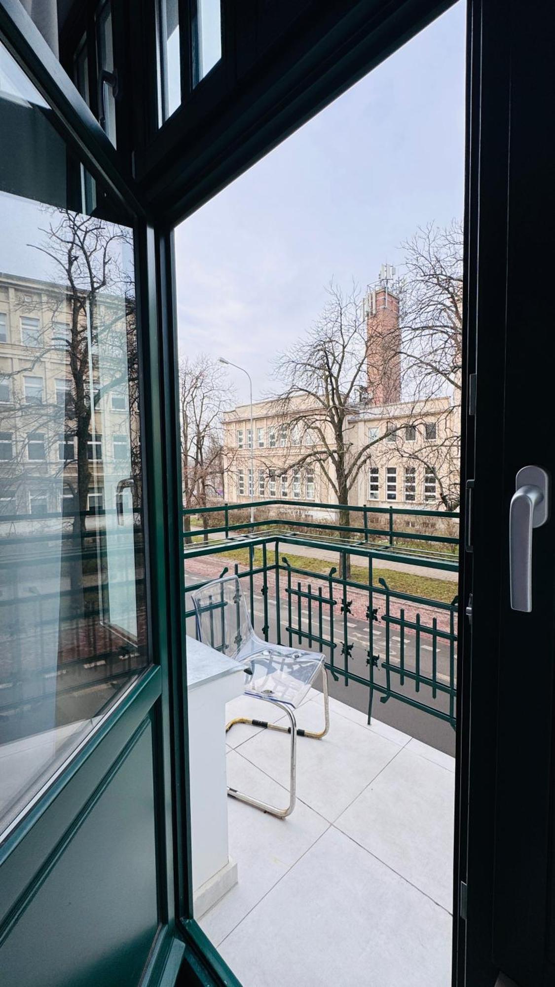 Apartamenty Biblio Лодзь Экстерьер фото